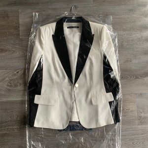 Ivanka trump Black and White jacket